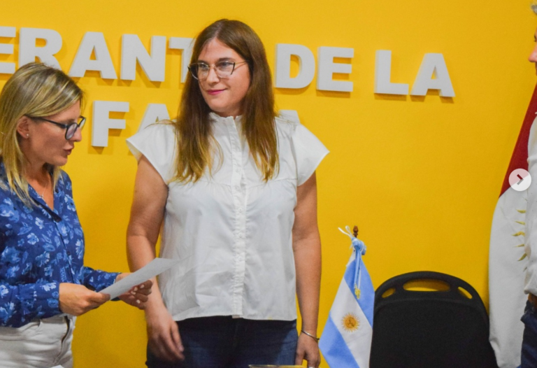 consejo de la falda renuncias