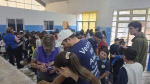 Vecinos en Alerta consolidó presencia territorial con una amplia campaña solidaria de Pascuas en el Valle de Punilla