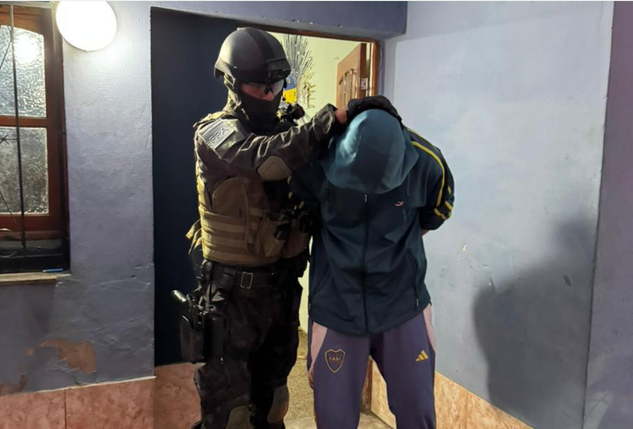 Cayó un clan narco en San Francisco: detuvieron a padre e hijo que vendían drogas desde su casa