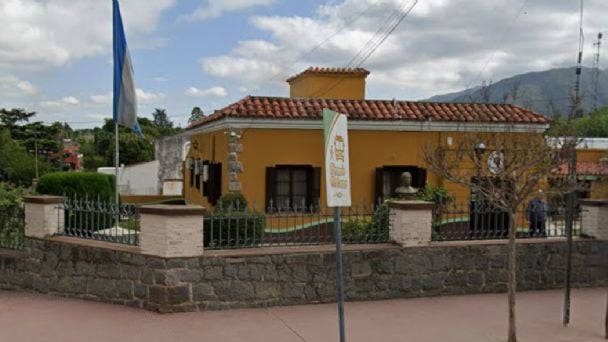 Becas VIP: El oscuro reparto de 40 millones mensuales en Valle Hermoso donde unos ganan como gerentes y otros reciben limosnas